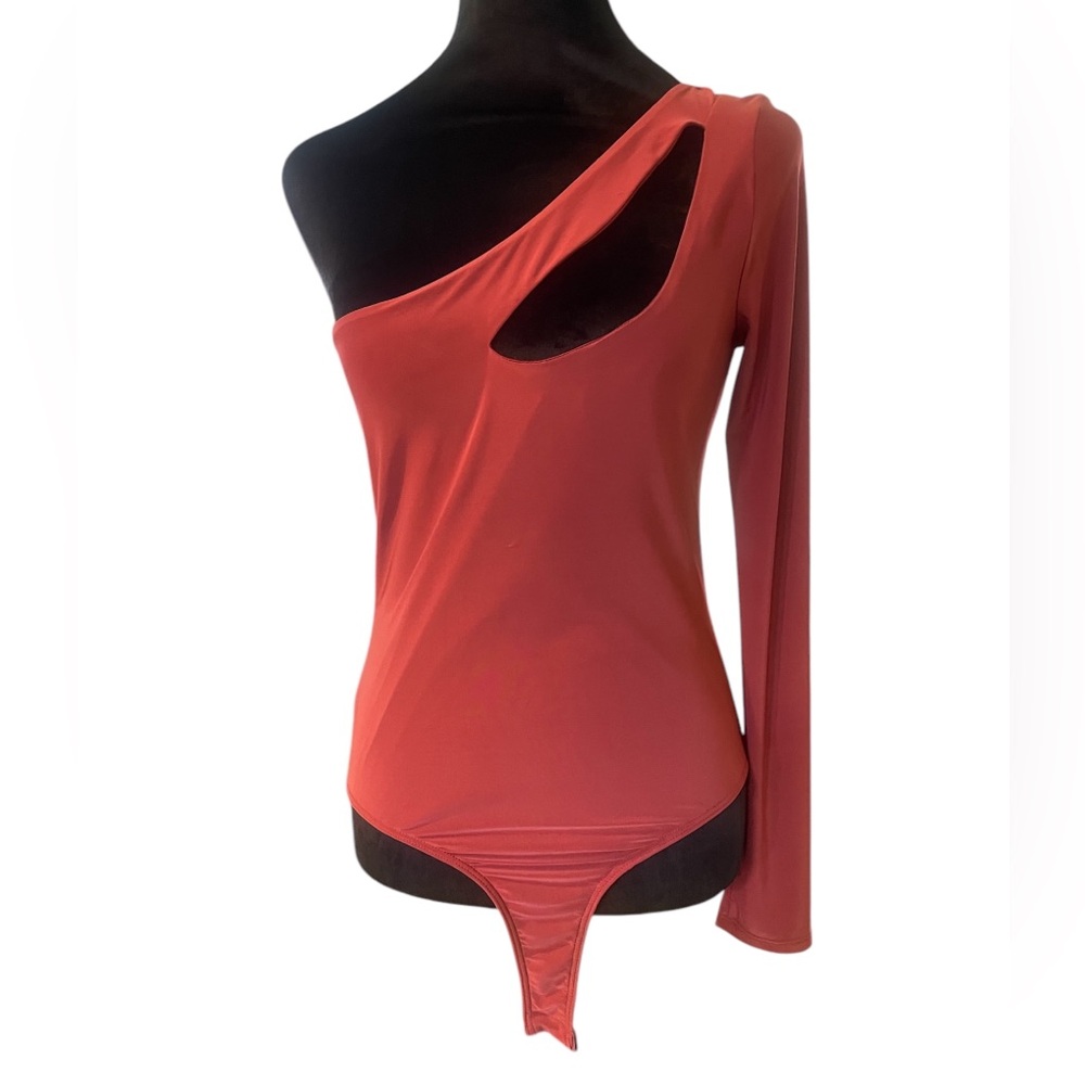 Bronze goddess, rust,red,orange,
One shoulder,
Cut out, bodysuit, Large, New - Picture 6 of 6